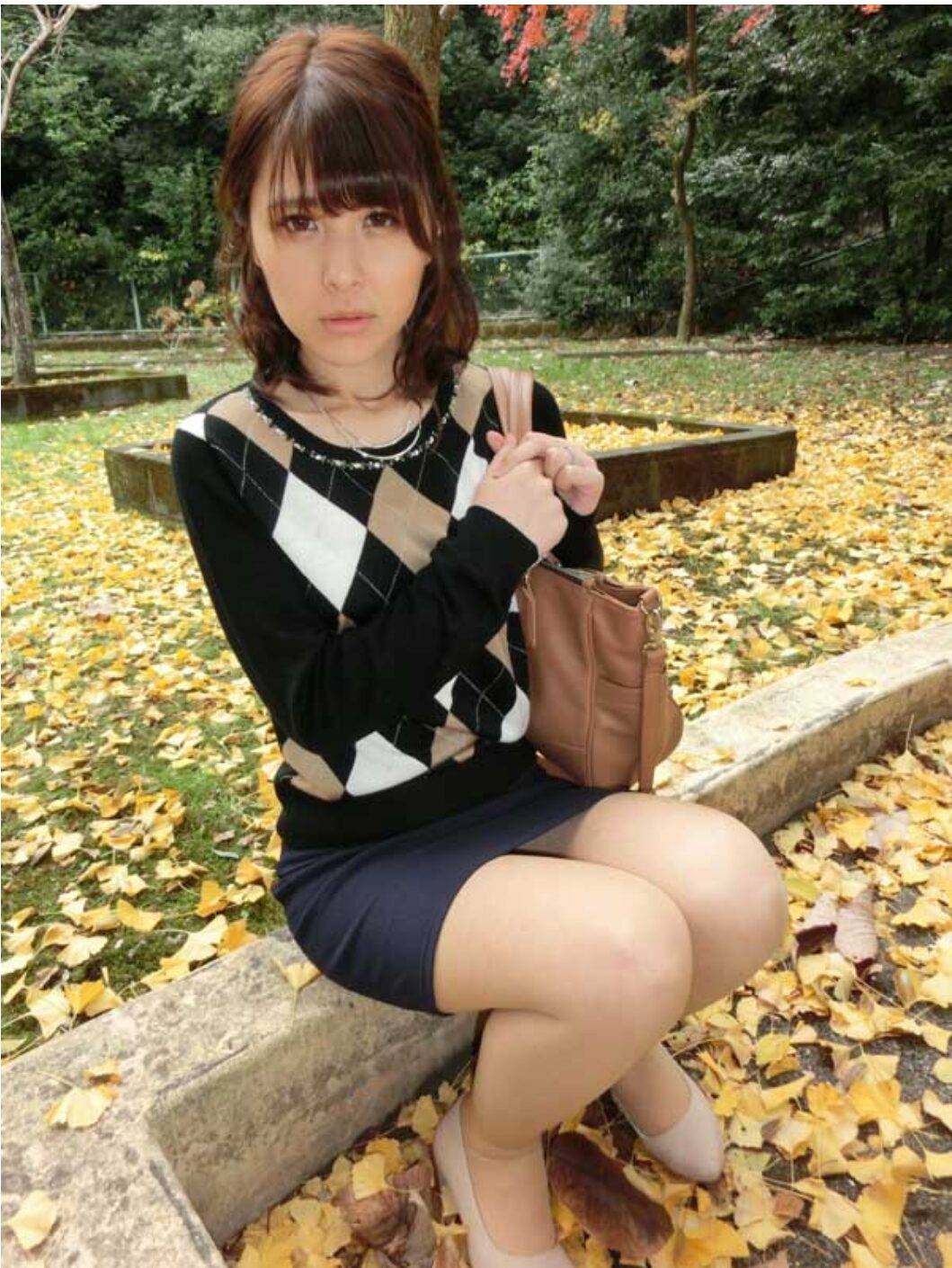 【私服イラマチオ】黒のアーガイル柄ニットによだれを塗りたくりべとべとに汚す