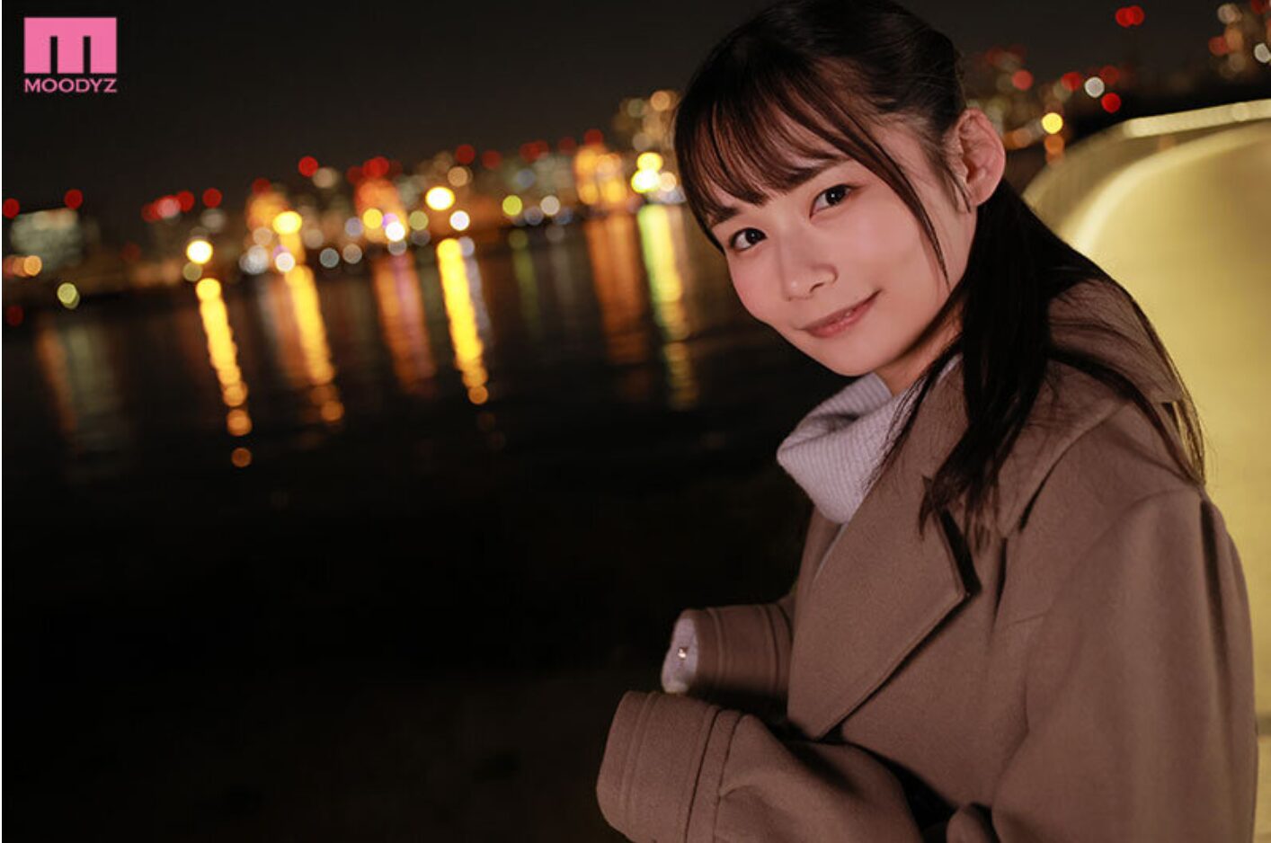 【私服ぶっかけ】グレーのニットとロングスカートを着用した宮崎千尋ちゃんのイチャイチャフェラと手コキで精子ぶっかけ