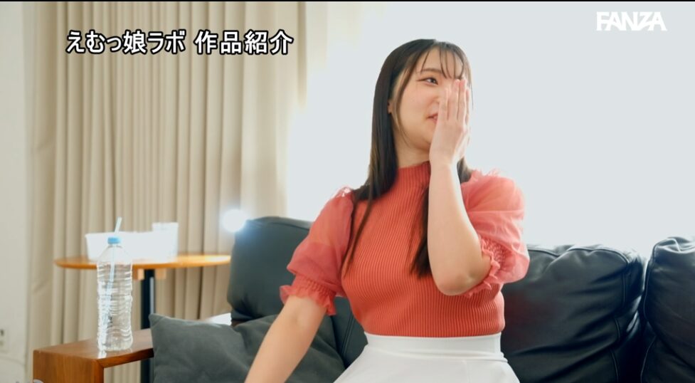 【私服イラマチオ】袖シースルーのオレンジ色ニットをよだれとゲロで汚す